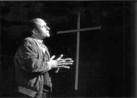 PhoDieu16.jpg (40099 octets)